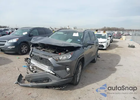 2021 Toyota Rav4 Xle Premium z USA, uszkodzony, nr VIN 2T3C1RFV7MC119488